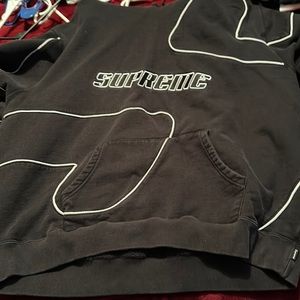 Supreme hoodie
